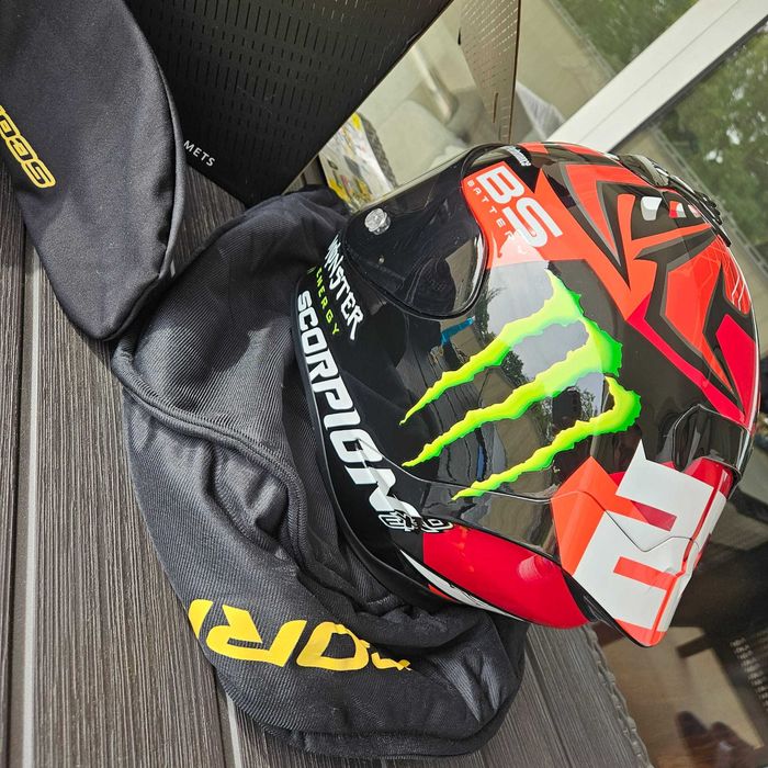 Capacete Scorpion EXO-R1 Air Fabio Quartararo Monster