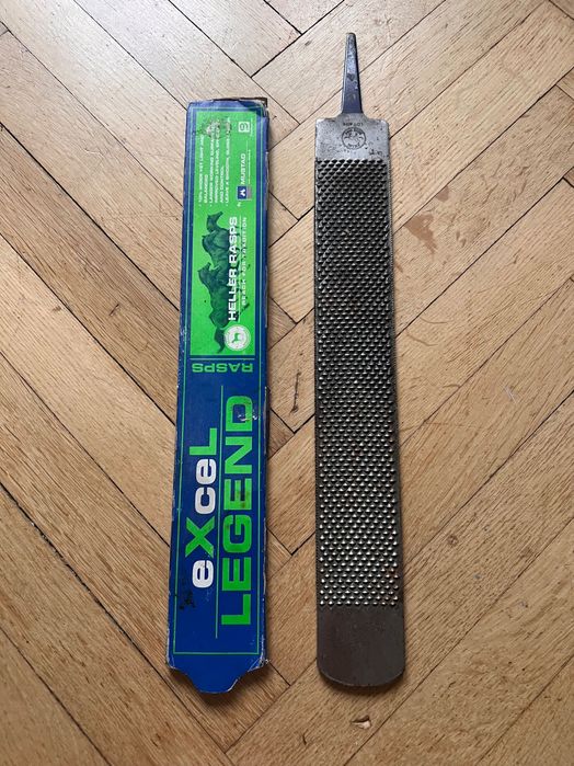 MUSTAD EXCEL ORIGINAL Pilnik/Tarnik do kopyt wszechstronny