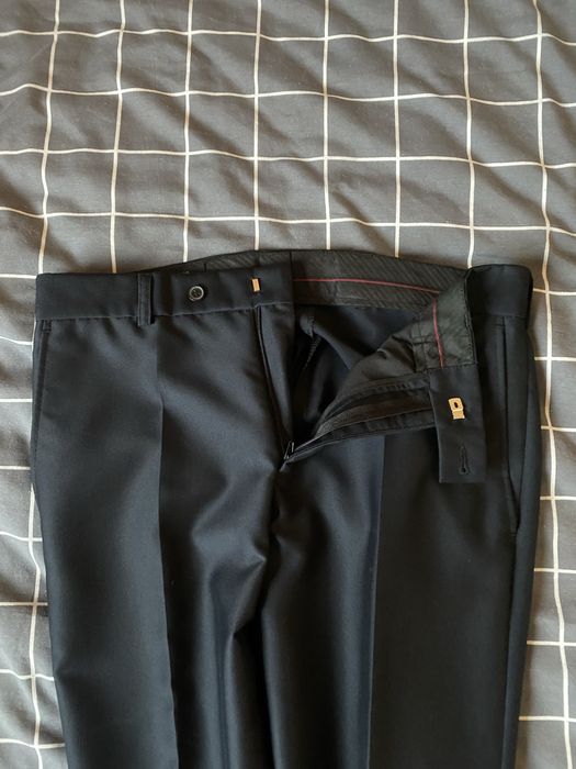 Продам костюм класичний темно синього кольору