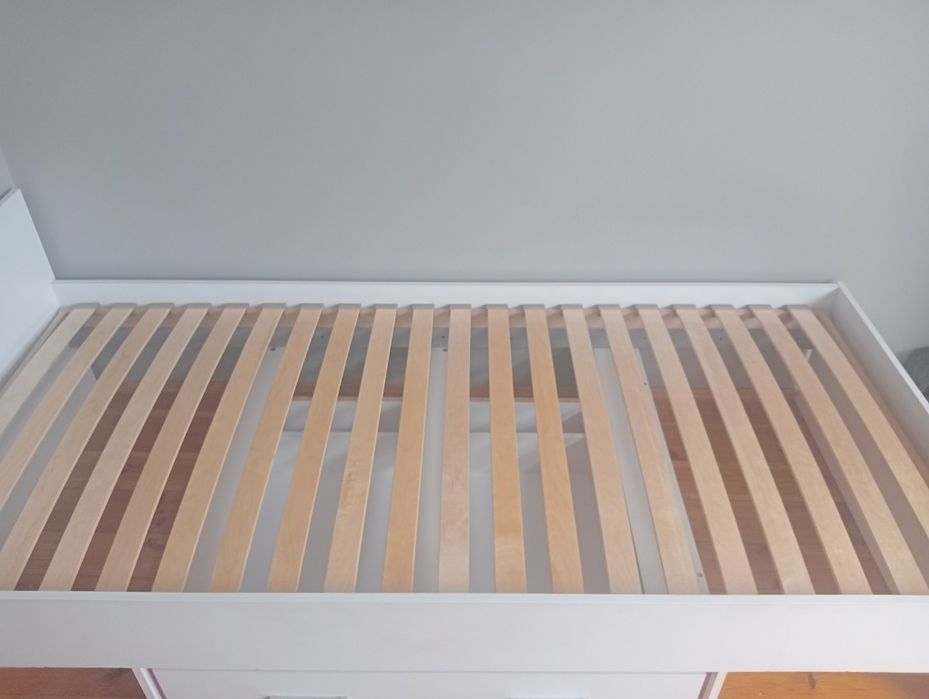 Łóżko z pojemnikiem 90x200