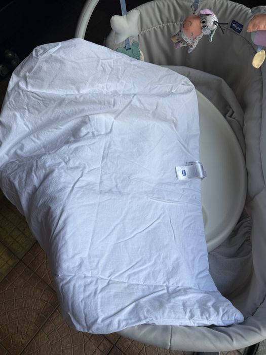 Chicco baby hug 4 em 1 com colchão extra, roupa de cama e kit de comer