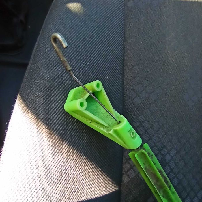 Трос задніх дверей АУДІ 100, 200, V8 (1982-1991)