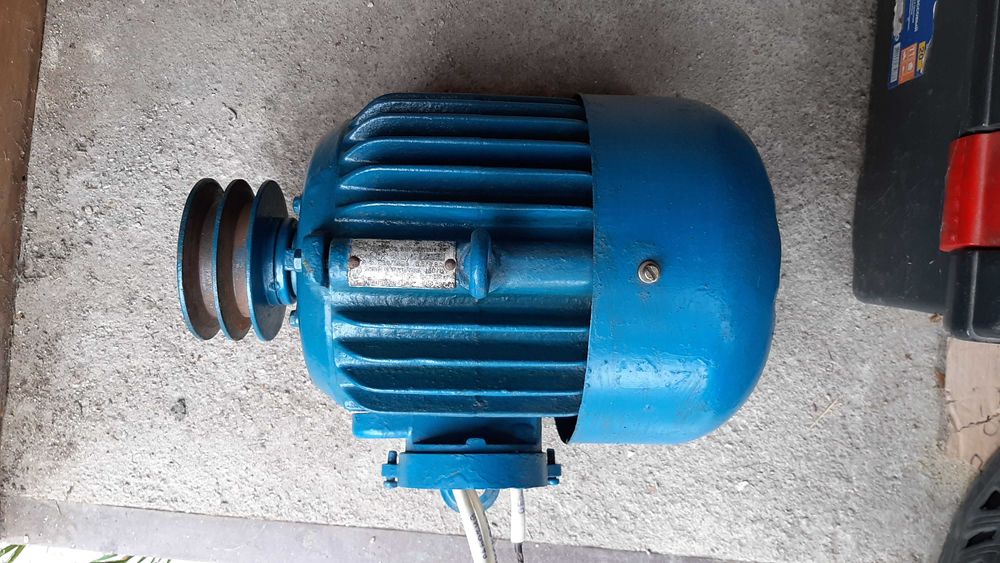 Електродвигун АО2-31-6 950 об/мин 220/380 вольт