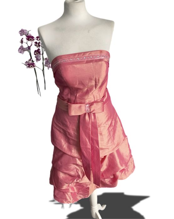 Sukienka koltajlowa Fara Fiesta Collection L 40 Coral