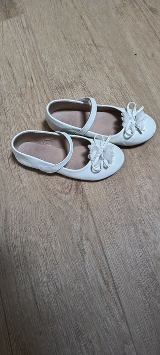 Buty dla dziewczynki
