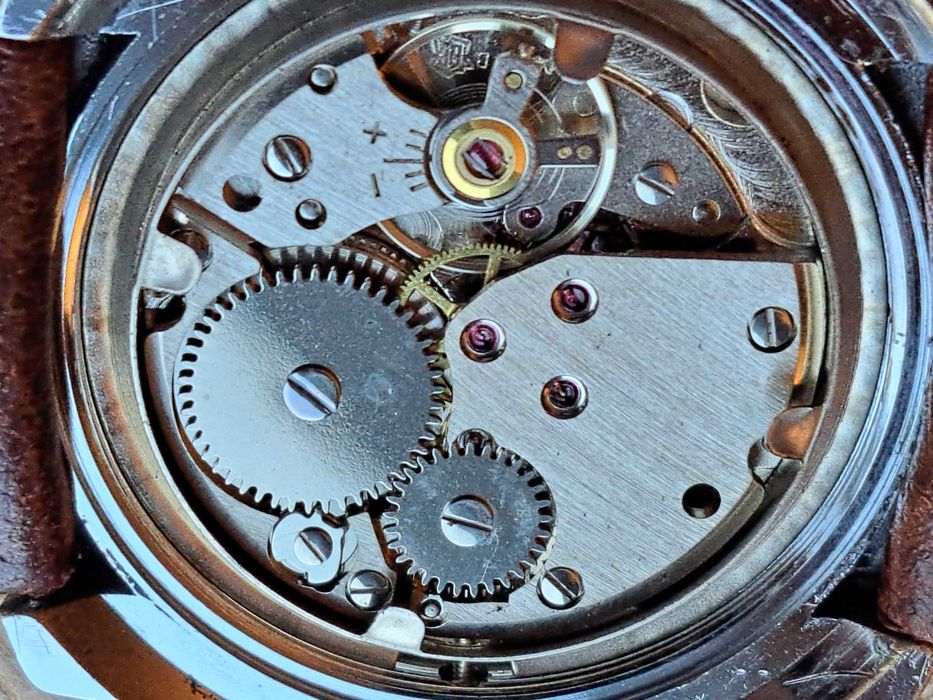 Relógio de pulso de homem, marca SPRING