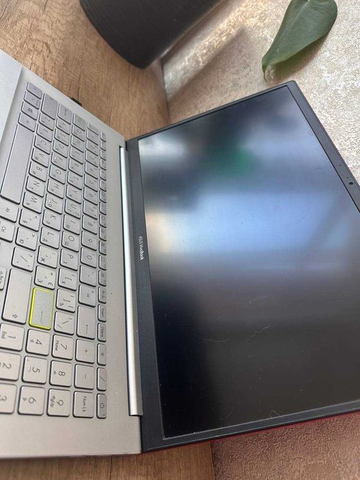 Ноутбук ASUS VivoBook S S533EQ-BN165 (90NB0SE2-M02700) Resolute Red