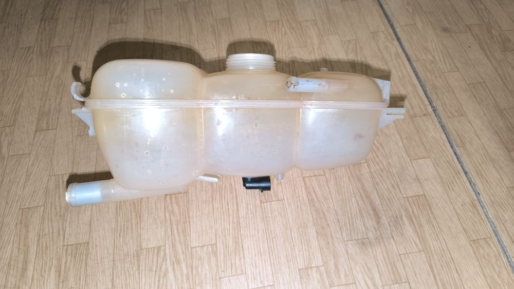 Расширительный бачок opel omega b