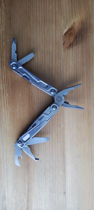 Multitool Leatherman Rev