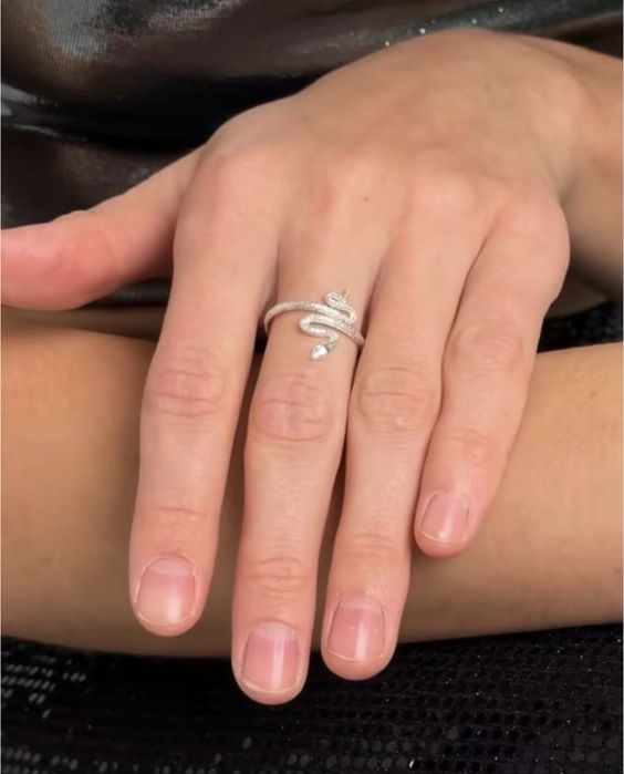 Каблучка срібло 925 колечко срібне Змія 10377