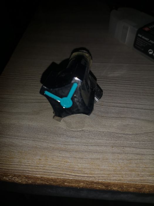 Torneira com 2 saídas