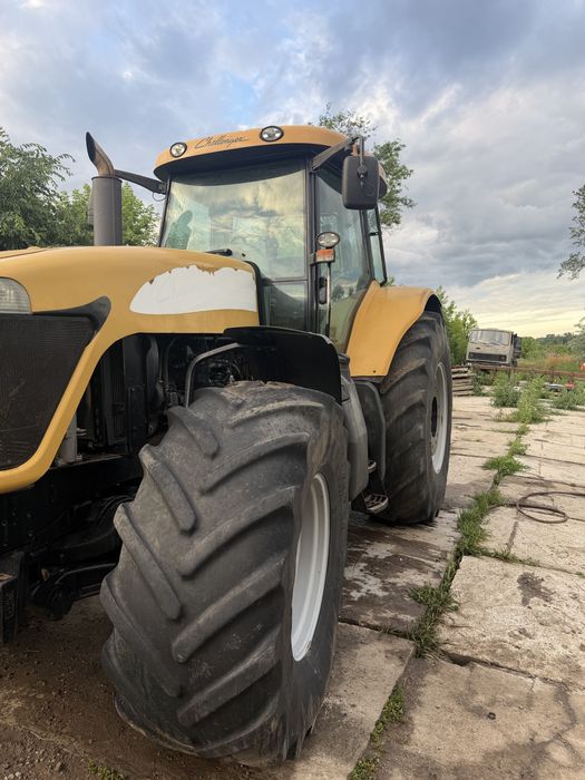 Трактор Challenger MT665b