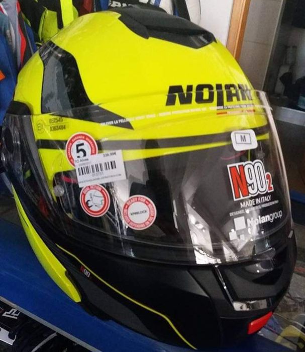 Capacete modular motard em ótimo estado