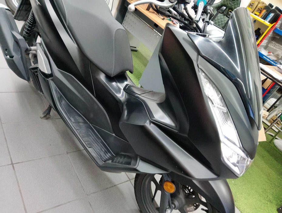 Honda PCX 125 de 2023 com 6800kms