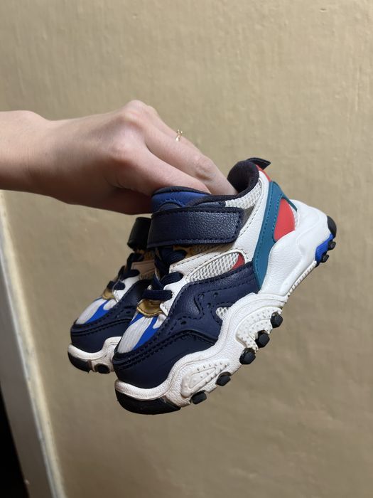 Кросівки Zara 22 розмір