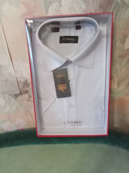 Продам мужскую рубашку