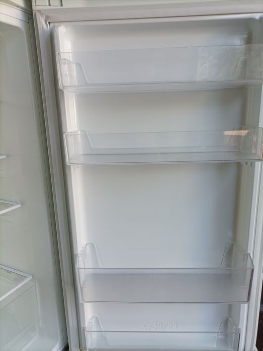 Lodówka Samsung wysokość 185cm