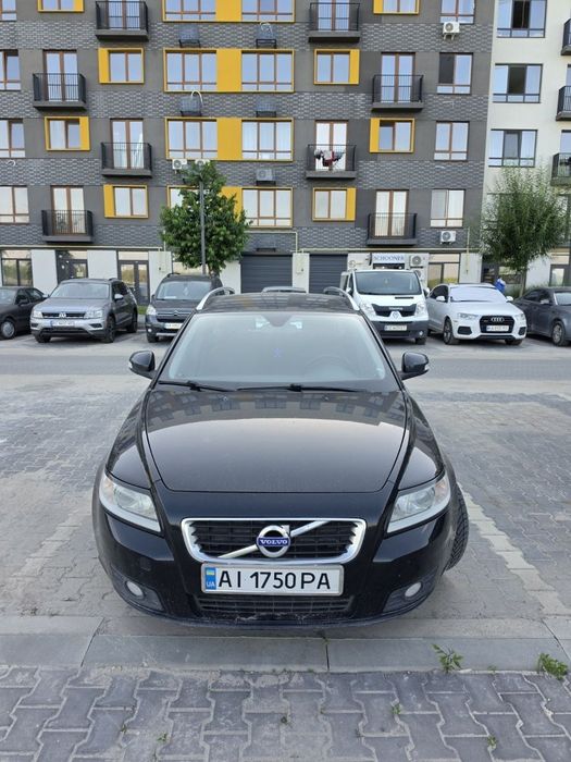 Volvo v50 2012 продам