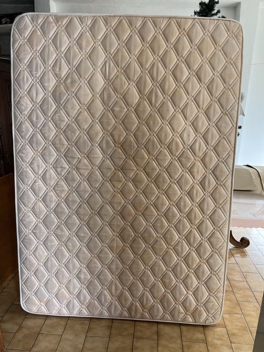 Colchão em bom estado