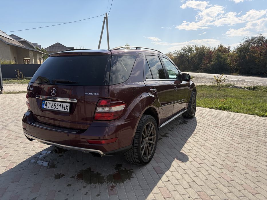 Mercedes-Benz ML320