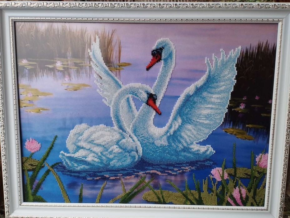 Продам картини вишиті чеським бісером