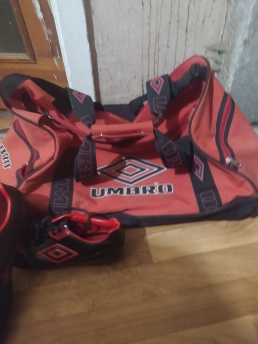 спортивная сумка,, умбро,,