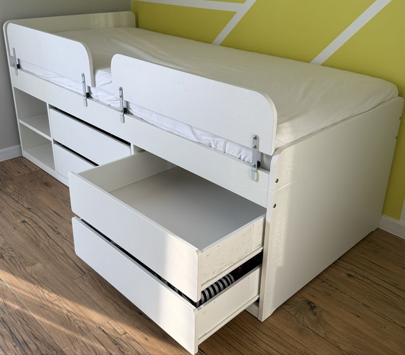 Łóżko SLAKT z materacem Sola i pokrowcem Medicott Silver