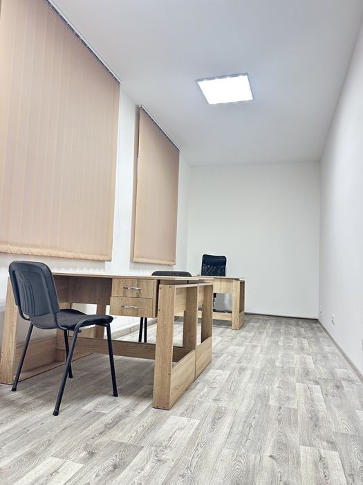 Офіс 19 кв.м з меблями автовокзал без комісії