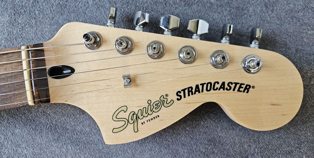 Sprzedam gitarę elektryczną Squier Affinity HH
