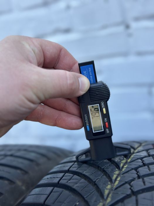 Всесезонні шини‼️Goodyear Vector4seasons 104V 225/60 r18 8мм 2023рік