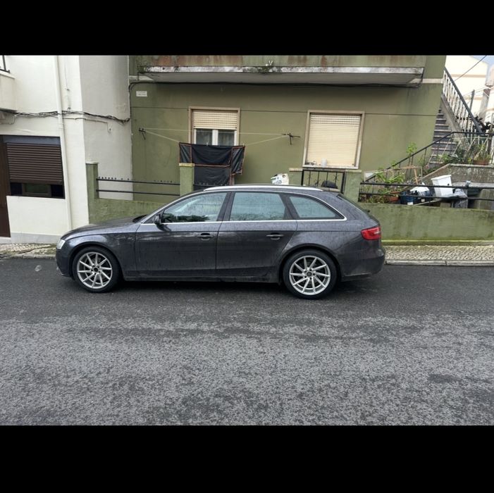 Audi A4 2012 2.0 177cv