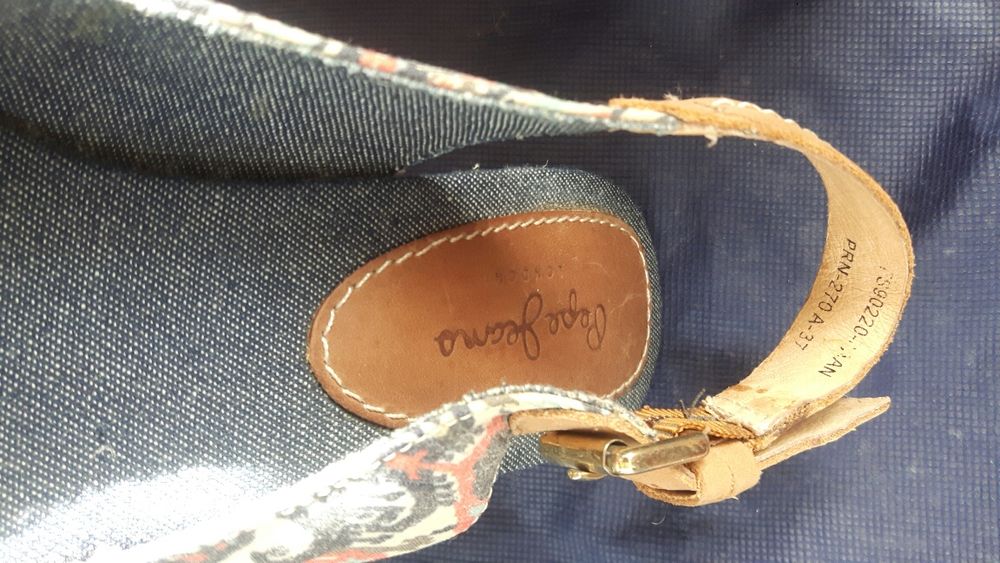 Sandália Pepe Jeans floral