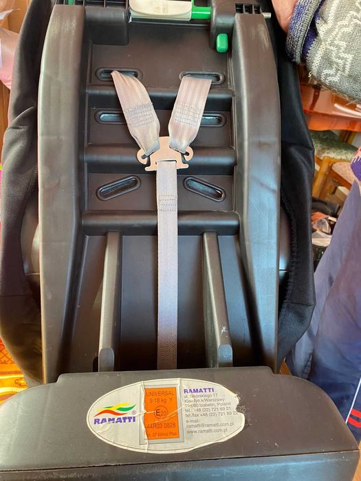 Продам дитяче автокрісло Ramatti 9–18 кг