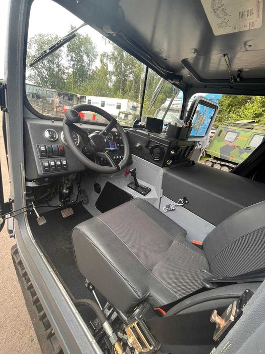 Всюдихід амфібія bv206