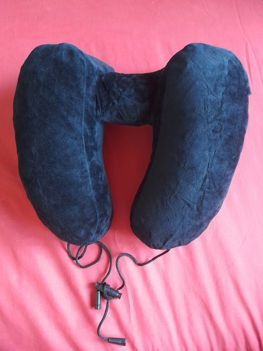 Almofada de viagem insuflável