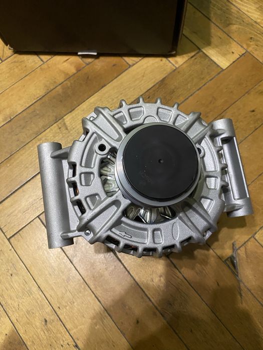 Генератор Bosh 180A на citroen Jumper , Peugeot Boxer , Fiat Ducato