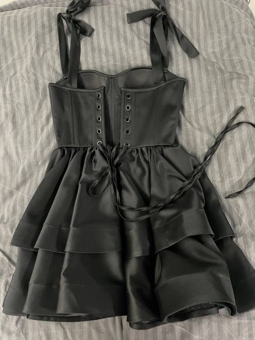 Корсетна сукня з завʼязками на плечах