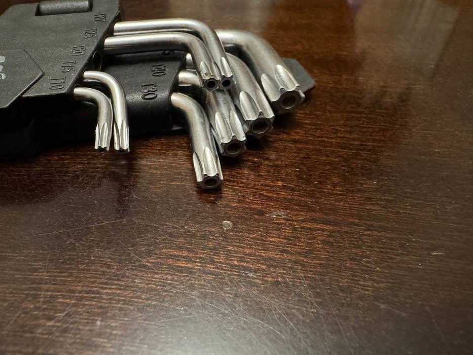 Ключи TORX (короткие с отверстием)