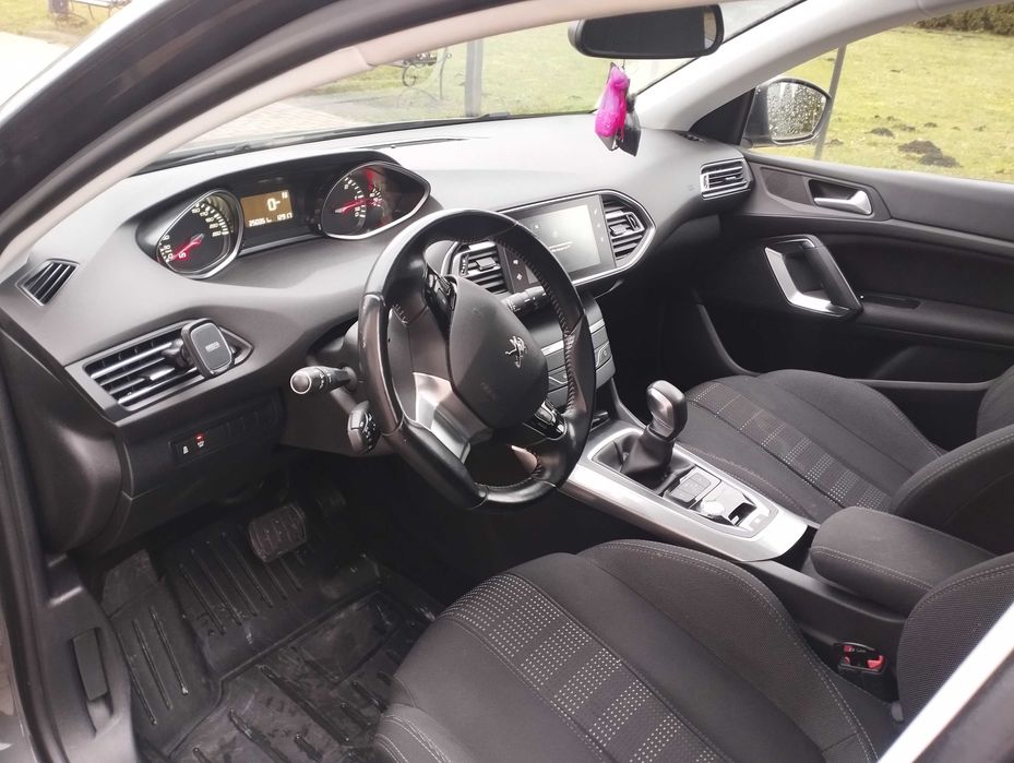 Пежо 308 Allure 2016