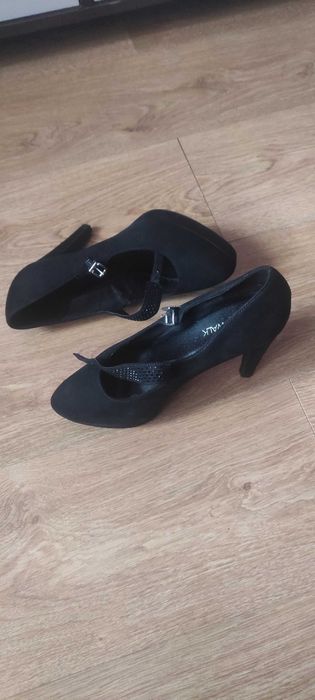 Szpilki CATWALK  używane