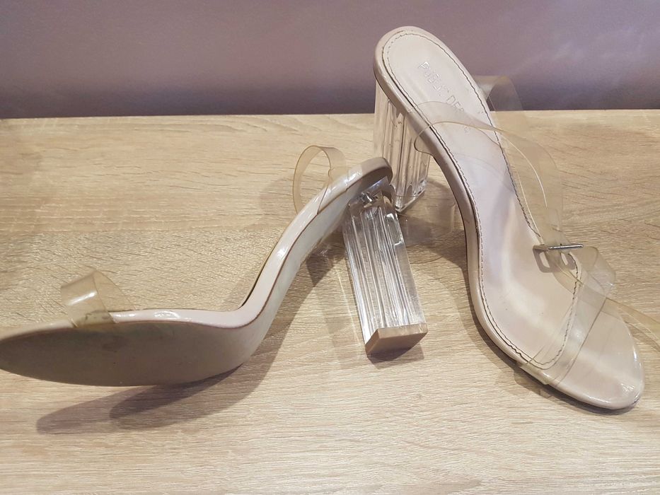 Transparentne sandałki 38 39