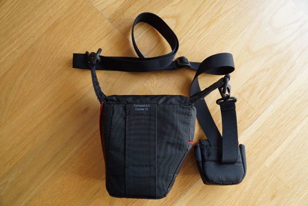 Lowepro Bolsa Compact Courier 70 Preto