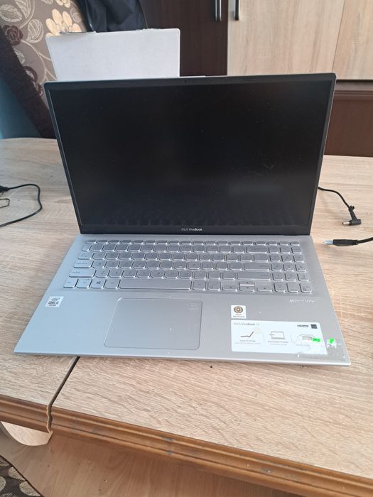 Laptop asus model F512JA-PH54