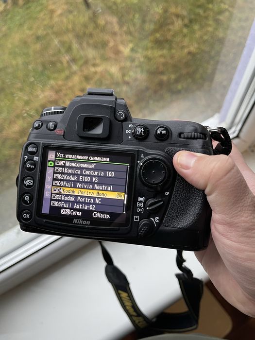 Nikon D300 в гарному стані