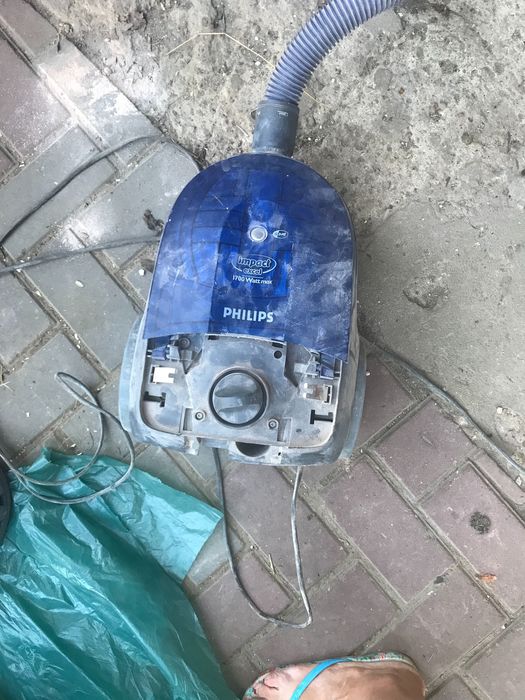 Продам пилосос на запчастини