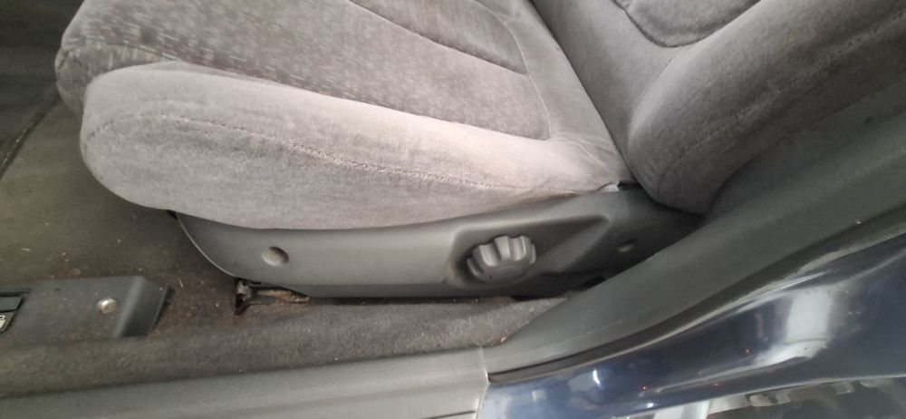 Honda  Accord  2.0 Lsi