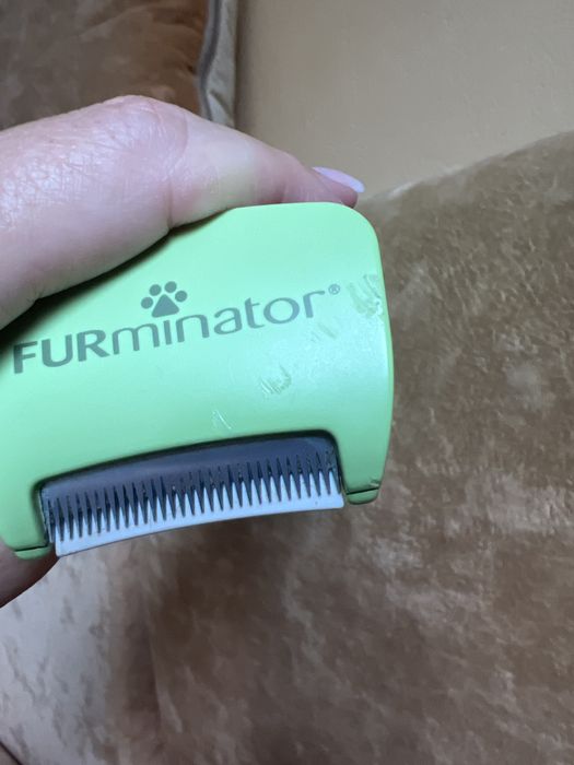 Гребінець FURminator