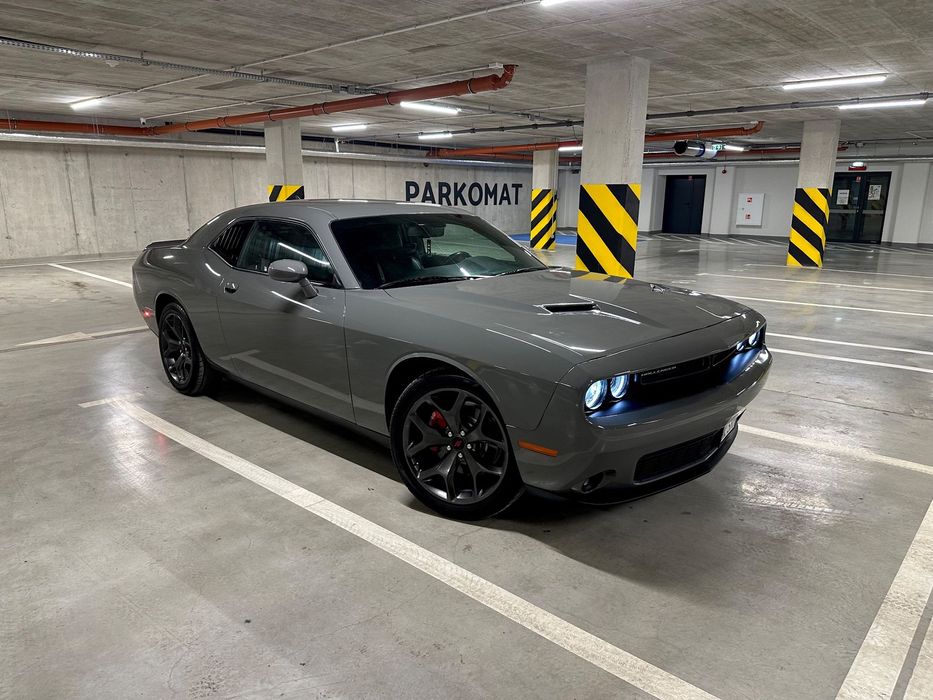 Dodge Challenger Lift ( 2018 ) CarPlay Piękny Destroyer Grey