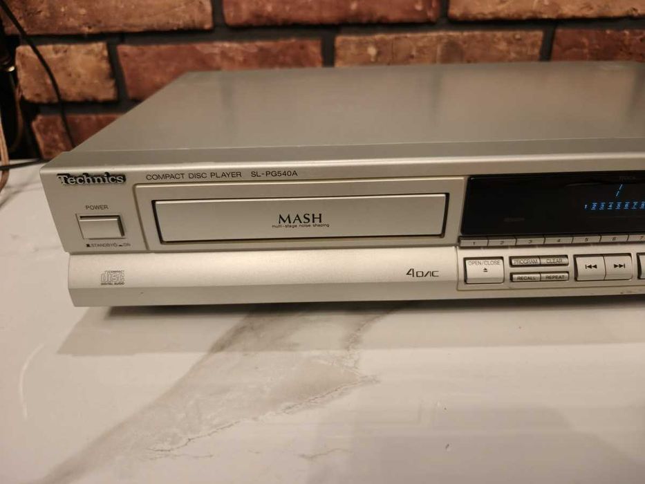 TECHNICS SL-PG540A ! Znakomity odtwarzacz CD ! Srebrny