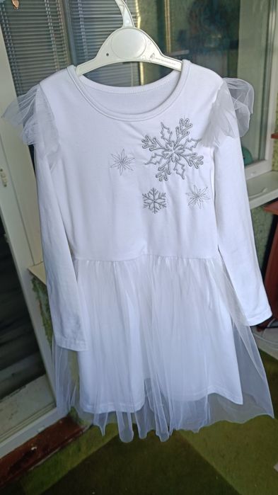 Святкова, новорічна сукня сніжинки 110 р